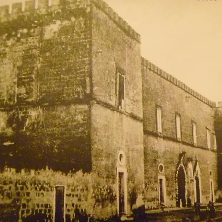 Alojamento de Acomodação e Pequeno-almoço Castello Conti Filo Torre Santa Susanna