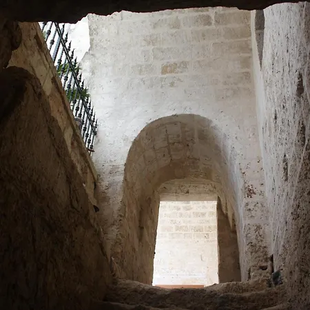 Castello Conti Filo Torre Santa Susanna