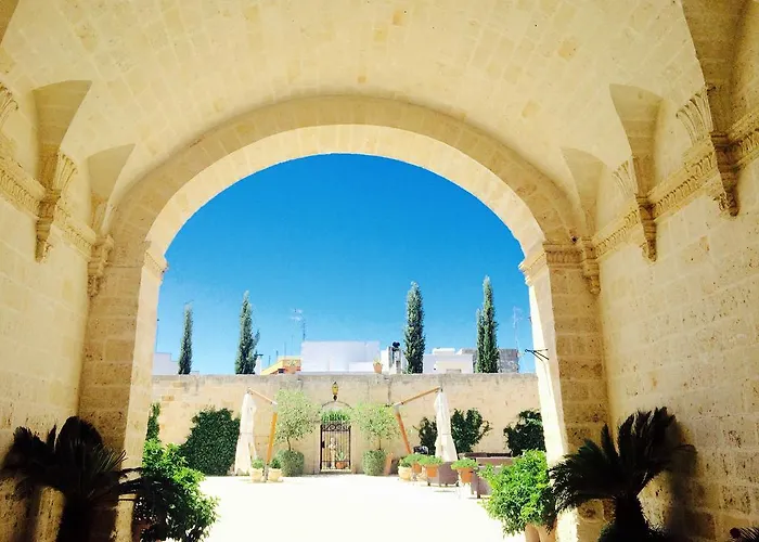 Castello Conti Filo Bed & Breakfast 4*