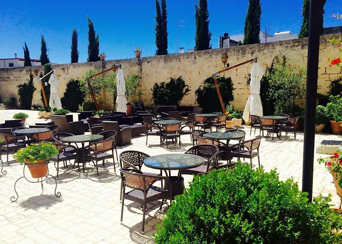 Castello Conti Filo 4* Torre Santa Susanna